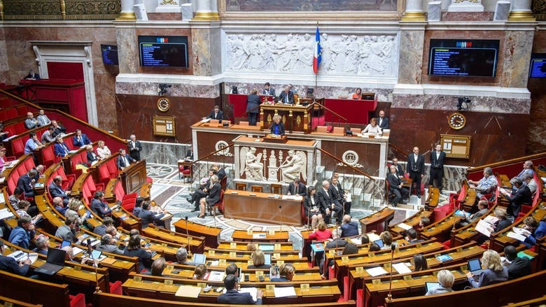 Γιατί η Γαλλία διέγραψε τη λέξη «φυλή» από το σύνταγμα της χώρας